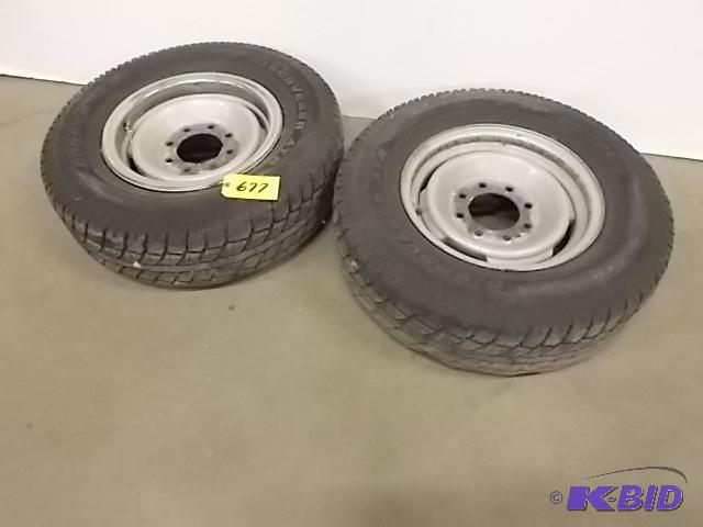 (2) Cooper Discoverer LT24575R16 Tires on Fo...