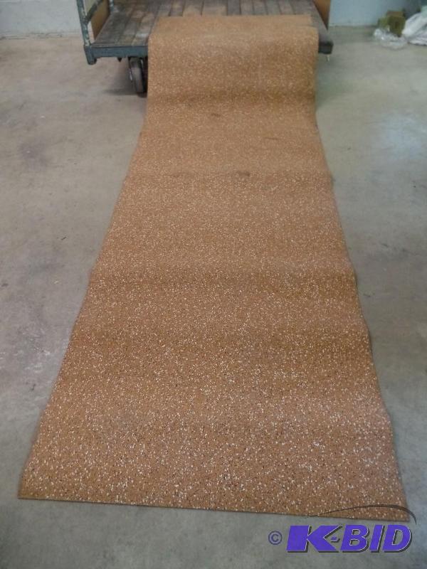 lot 38 image: Heavy Duty Rubber Mat