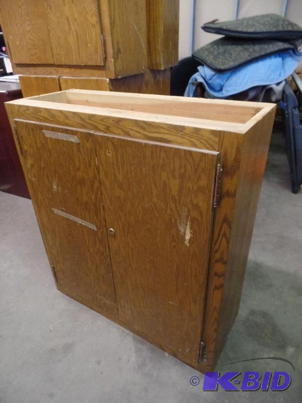 lot 46 image: 5 Solid Wood Shelf Units