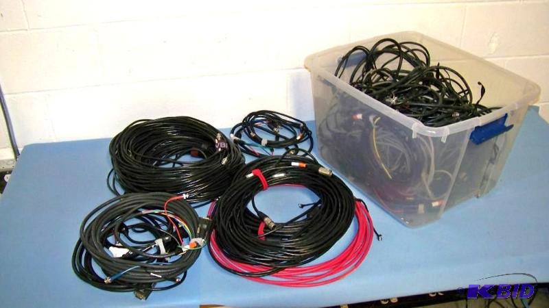 lot 57 image: Miscellaneous Audio and Video Cable Lot