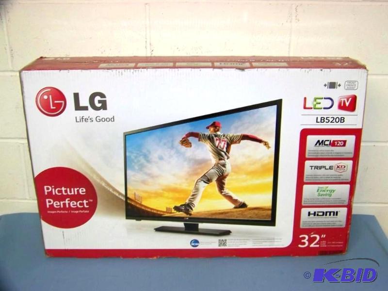 lot 8 image: LG, 32, HD LED Television (TV) with Remote Control - BRAND NEW