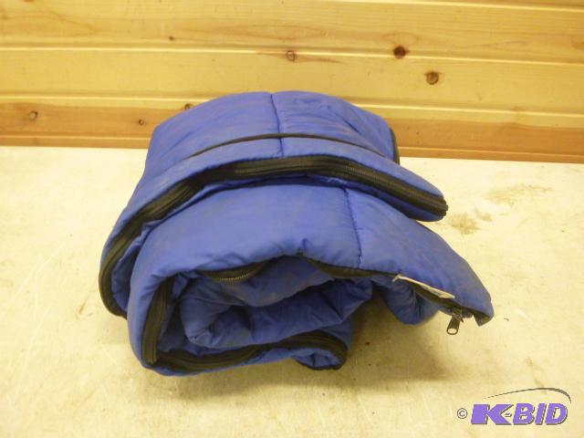 lot 113 image: Youth Sleeping Bag...