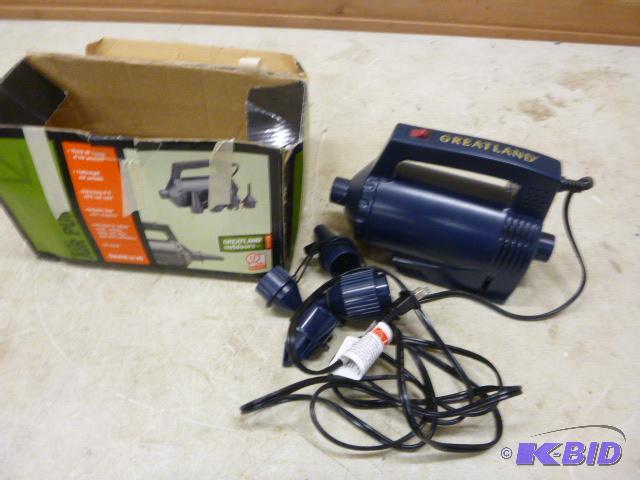 lot 14 image: Greatland&nbspAir Pump 12 volt. Tested and w...