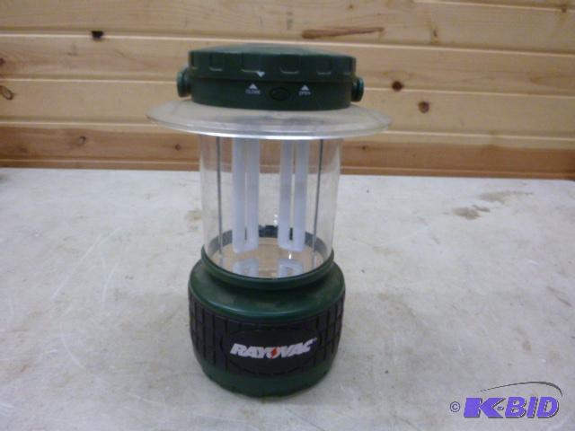 lot 149 image: RayOVac&nbspFluorescent&nbspLantern ...