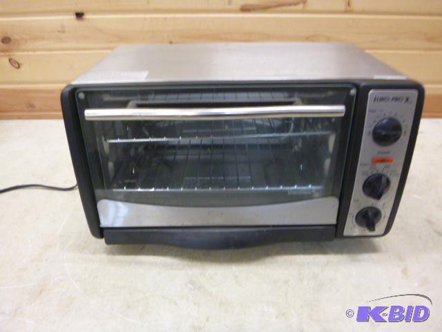 lot 159 image: Euro-Pro Toaster Oven Tested and works....