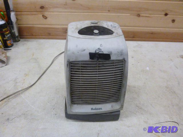 lot 162 image: Holmes Oscillating&nbspElectric Heater Teste...