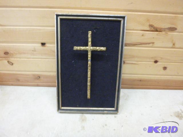 lot 171 image: Crucifix 18" X 12"...