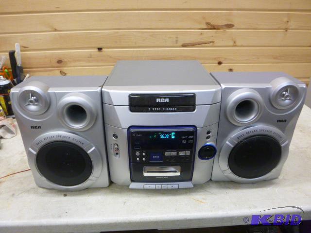 lot 193 image: RCA AMFM Stereo CassetteCD Player - Model R...