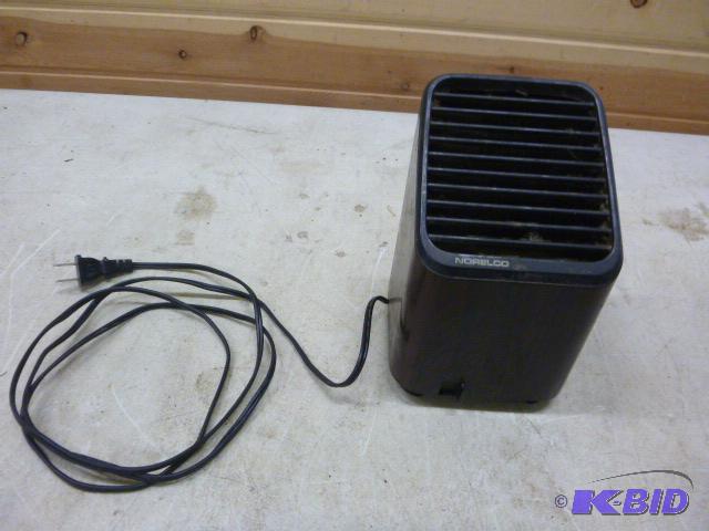 lot 216 image: Norelco Mini Fan Tested and works....