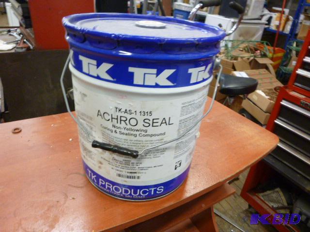 lot 22 image: Achro Seal TK-AS-1 1315 - Non-yellowing curin...