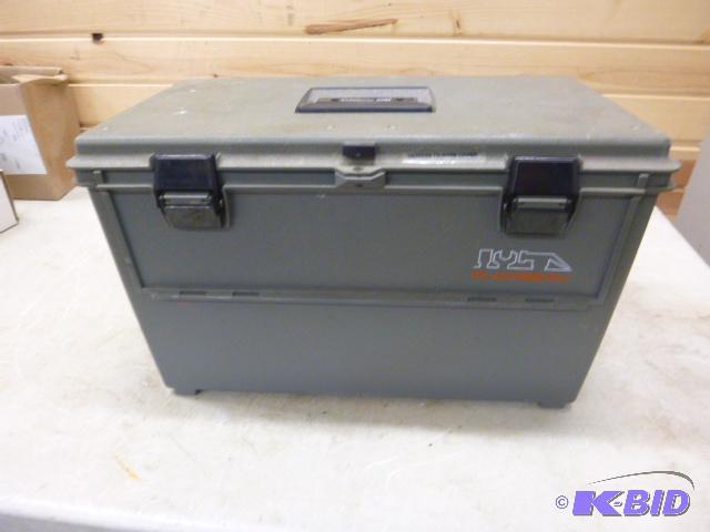 lot 236 image: Flambeau 2203 Toolbox 19" - with miscell...