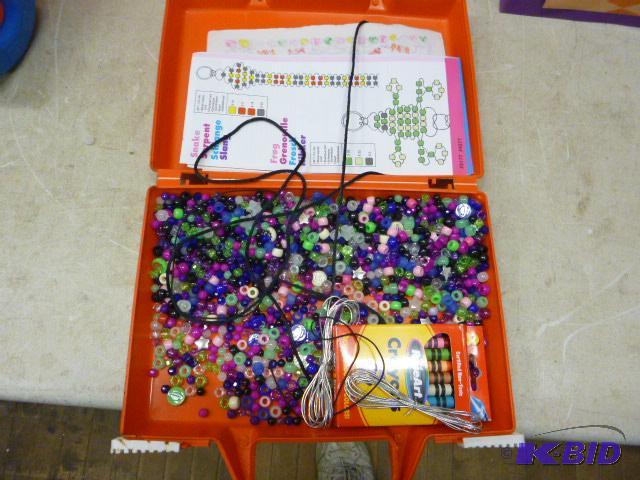 lot 61 image: Craft Beads...