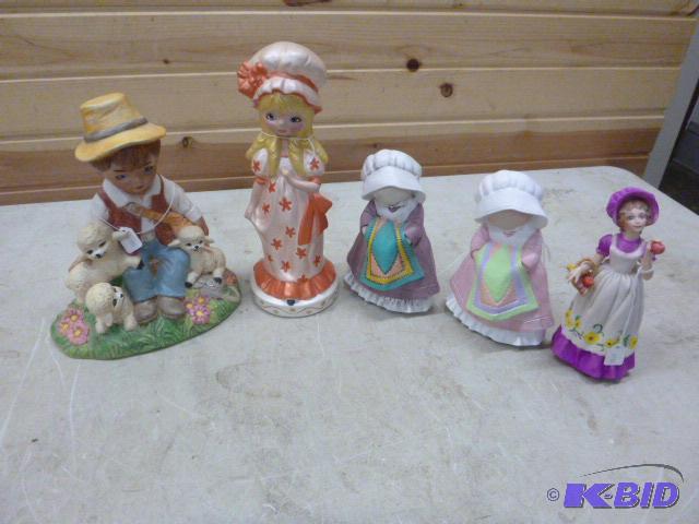 lot 91 image: Miscellaneous Figurines...