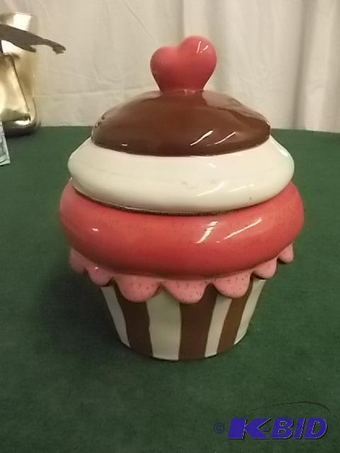 New Cupcake Cookie Jar&nbsp...