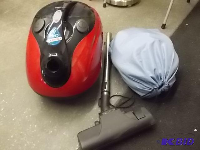 V H2O Turbo Portable Vacuum with Attachments&...
