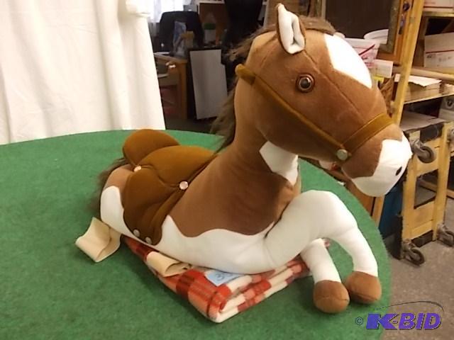 lot 35 image: Po-Knee Ride On (Hooks on adult knee) Makes G...