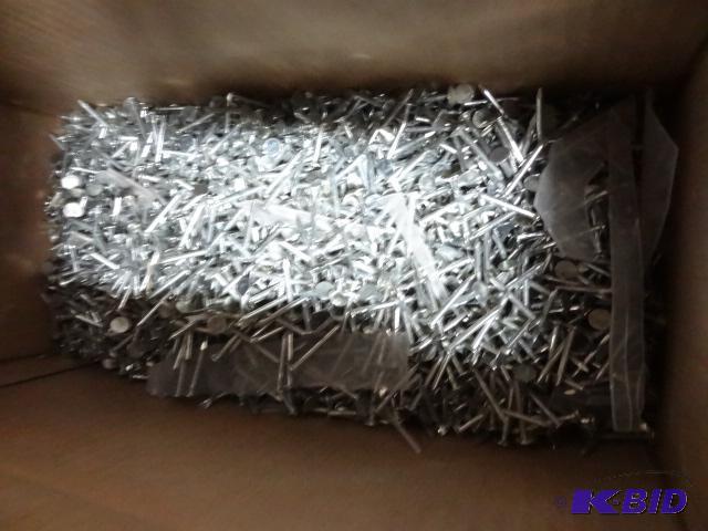 New lot approx 30 lbs roofing nails...