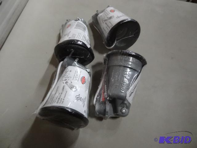 New qty 5 Thomas and Betts brand lamp holder....