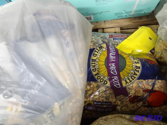 New Natures Beauty Premium wild birdfood. App...