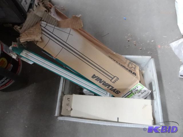 New lot of Sylvania brand fluorescent light b...
