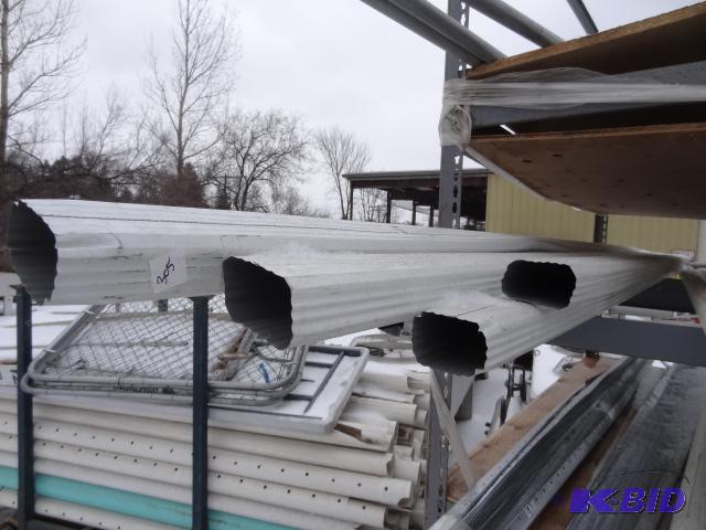 new lot approx 7 pc white alumi num gutter do...