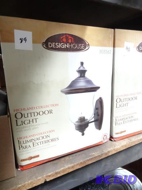 New in box design house brand Highland collec...