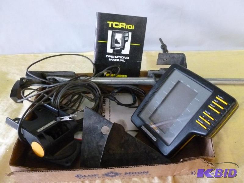 lot 102 image: Hummingbird TCR 101 fish and depth locator.&n...