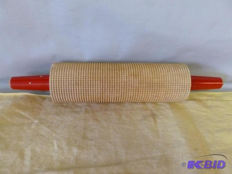 lot 152 image: Large vintage red wood handled lefse rolling ...