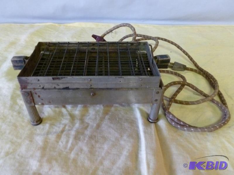 lot 153 image: Antique Sunbeam model B electric toaster, pat...