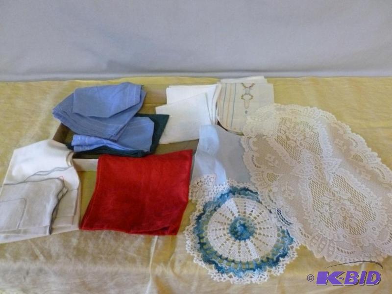lot 190 image: Large lot of fancy works and embroidered item...