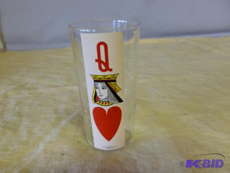 lot 199 image: Vintage 1942 queen of hearts glass, measures ...