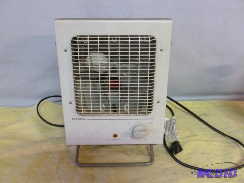 lot 212 image: Rival electric blower heater model T-114, tes...
