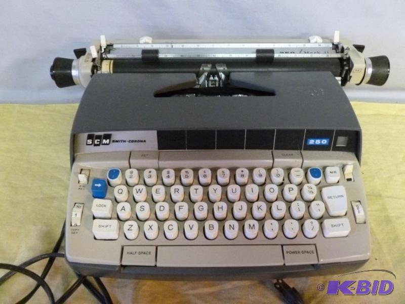 lot 214 image: Vintage Smith - Corona electric typewriter mo...