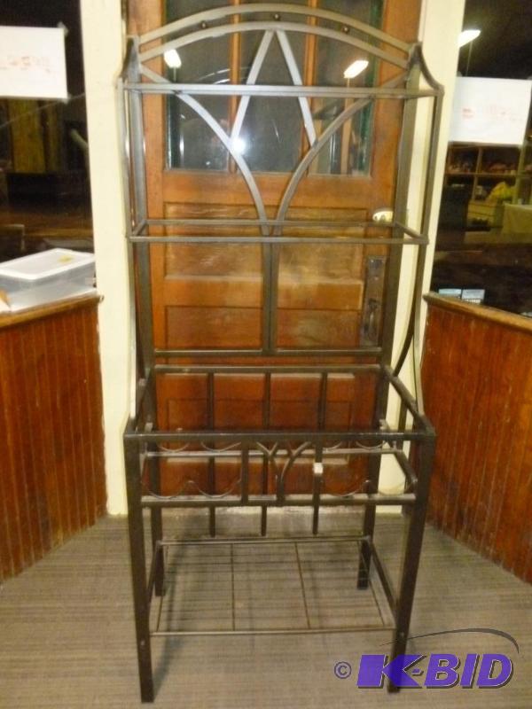 lot 229 image: Nice three tiered metal bakers rack that meas...