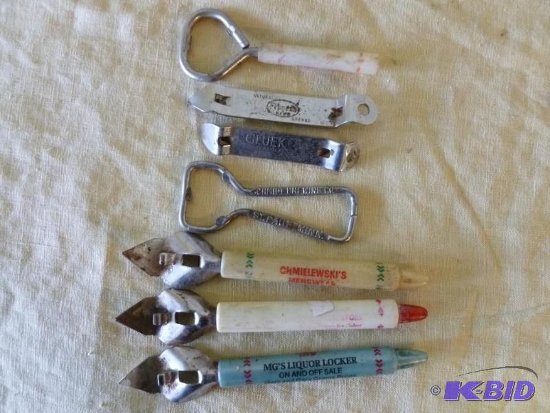 lot 33 image: Lot of collectible beer bottle openers....