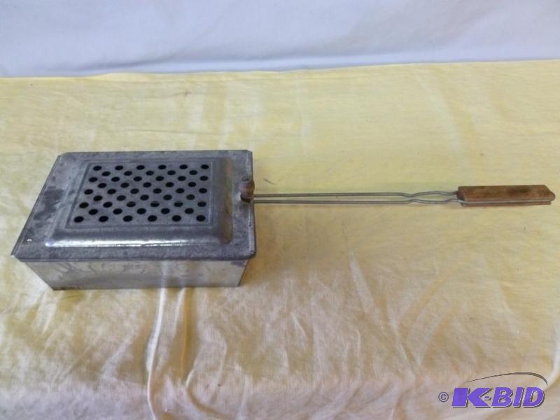 lot 60 image: Large vintage wood handled popcorn popper tha...