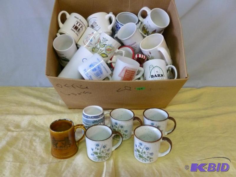lot 64 image: Large box of good coffee mugs, many advertise...