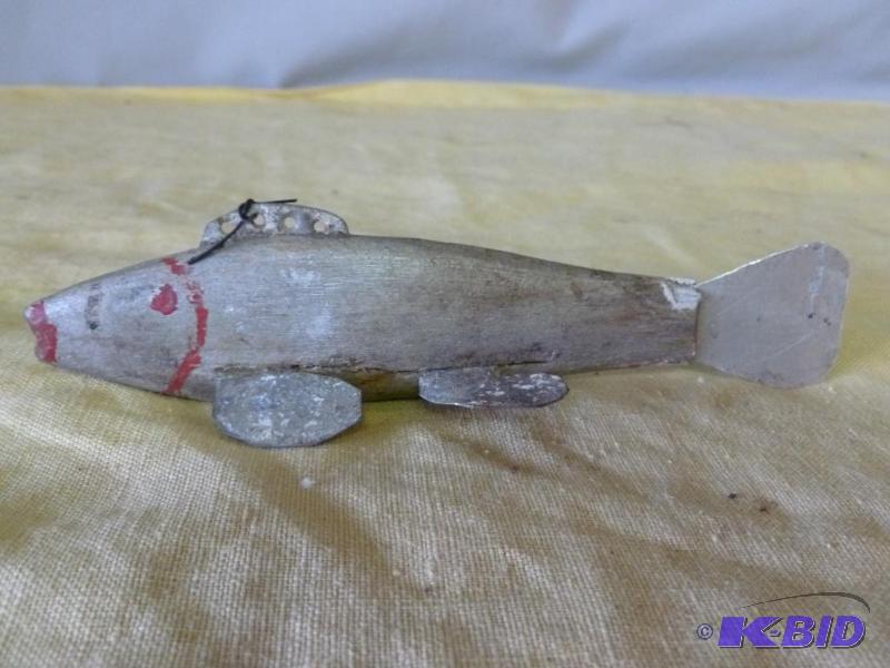 lot 76 image: Vintage Custom made hand painted wooden spear...