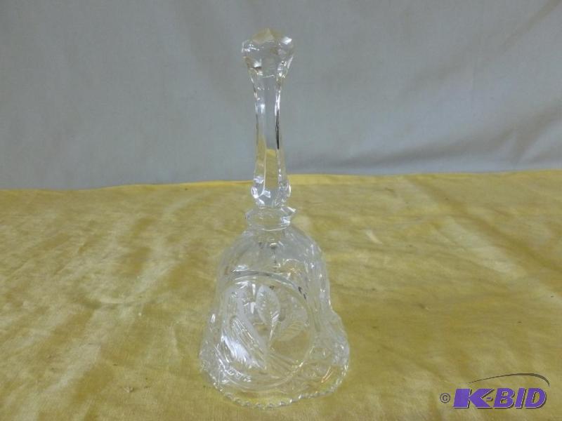 lot 90 image: Beautiful large cut glass dinner bell that me...