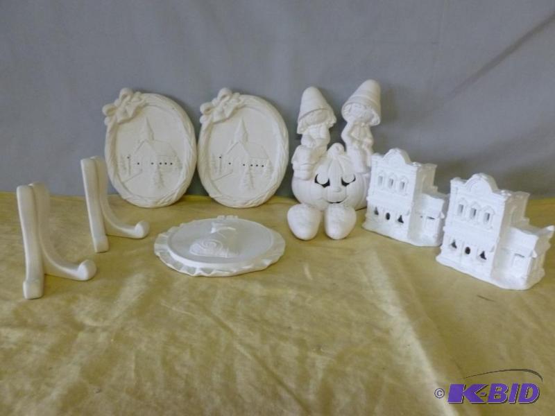 lot 94 image: Large lot of nice ceramic items, ready to pai...