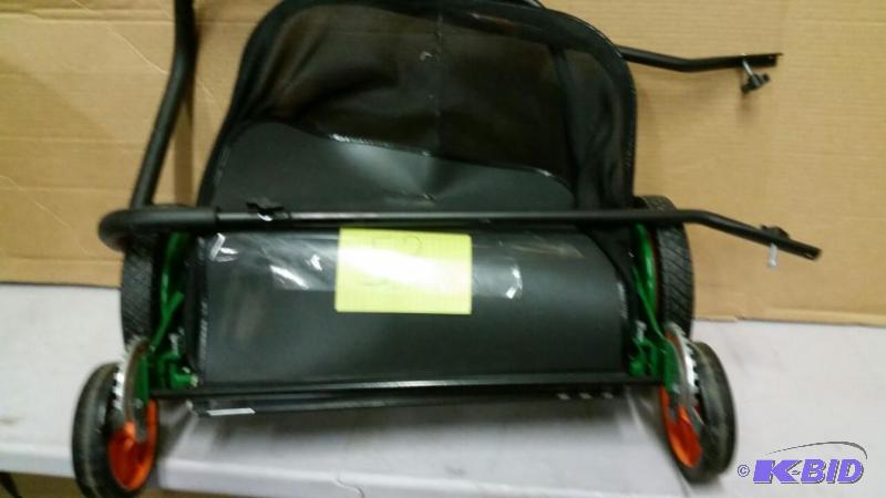 Scotts 20 in. Reel Mower miss bags