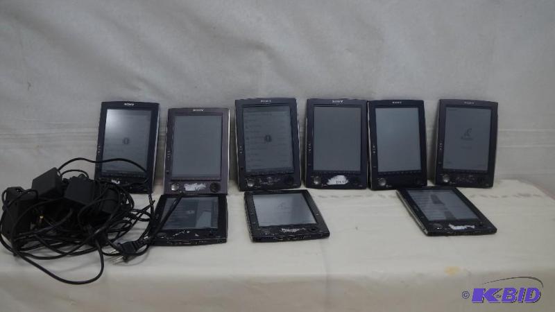 Lot of E-Readers