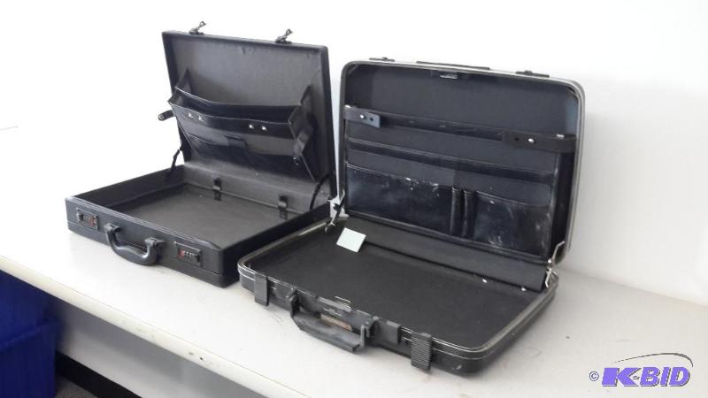 lot 14 image: Briefcases