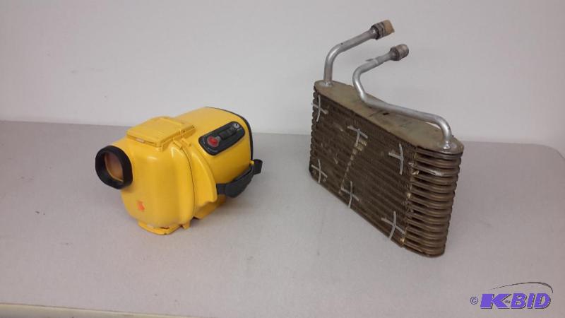 lot 39 image: Heater core, underwater camera case Sony