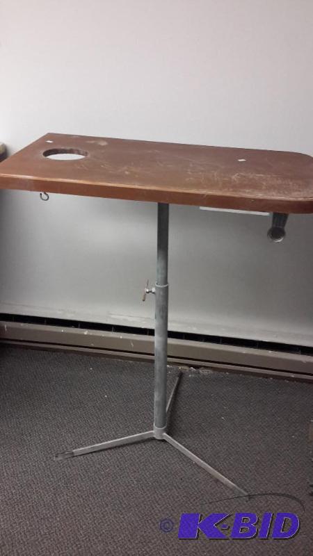 lot 54 image: Fish cleaning table