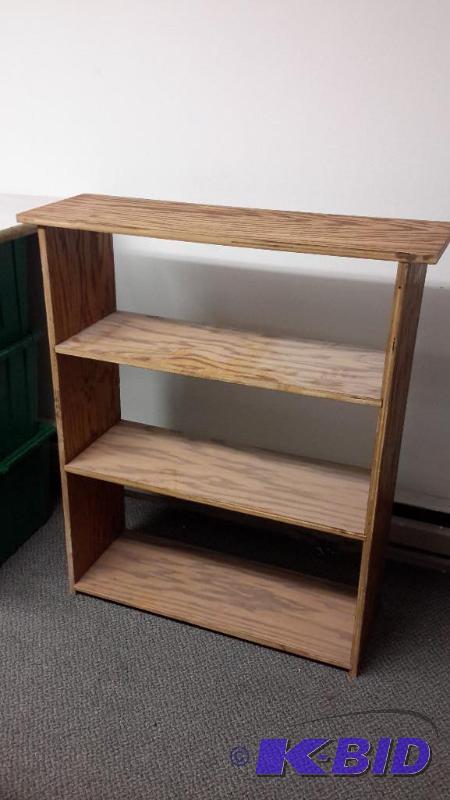 lot 60 image: Homemade oak bookcase