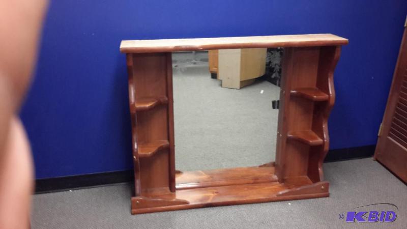 lot 71 image: Furniture