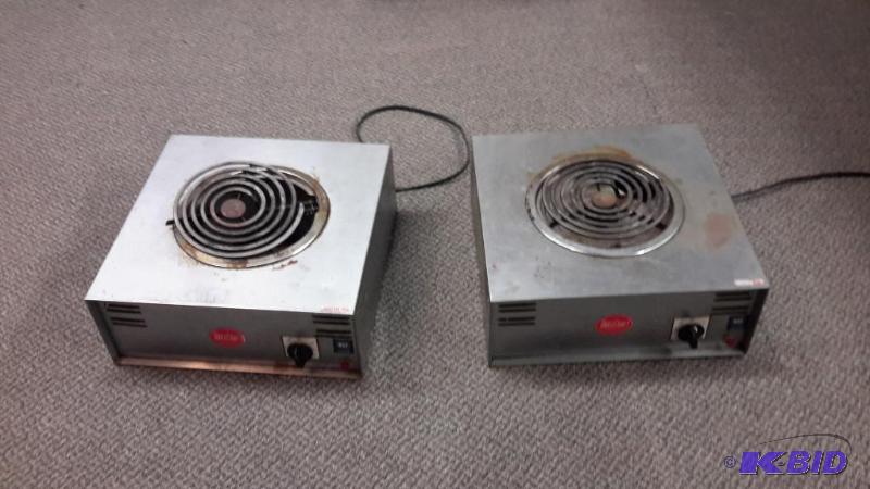 lot 76 image: 120 v Commercial rangette