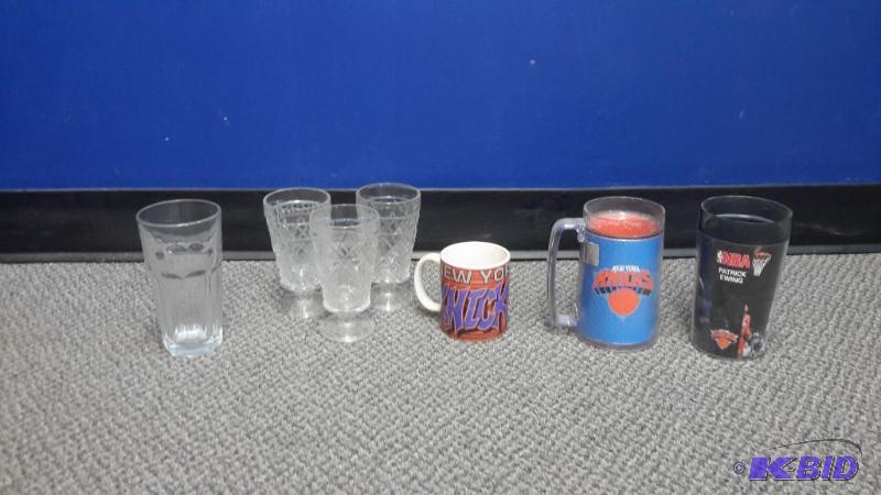 lot 82 image: glassware, Knicks cups