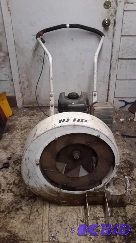 lot 99 image: 10hp debris blower
